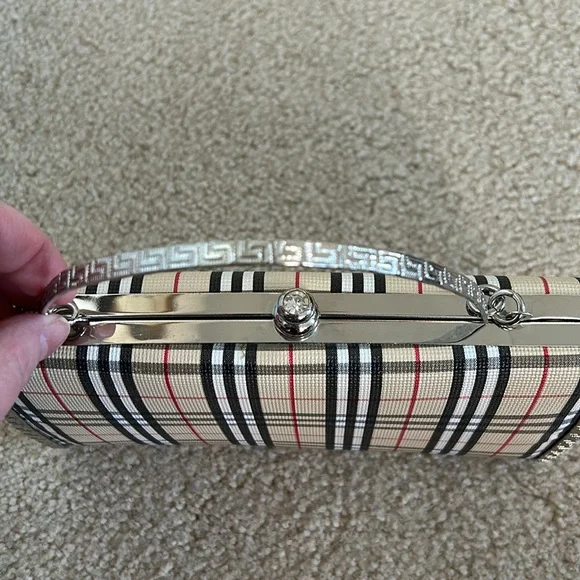 Fashion Plaid Vinyl/Silver Tone Metal Purse - Picture 7 of 10